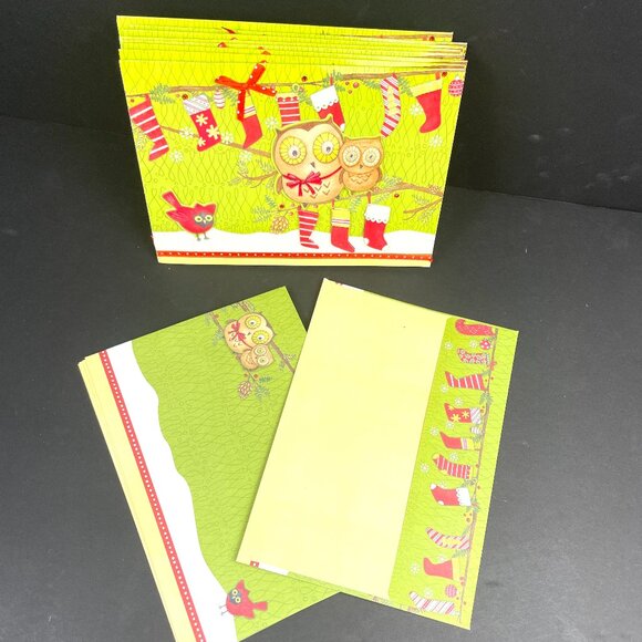 Set of 8 Vintage Paper Magic Group Owls & Stockings Pop-Up 3D Christmas Cards - Picture 4 of 9